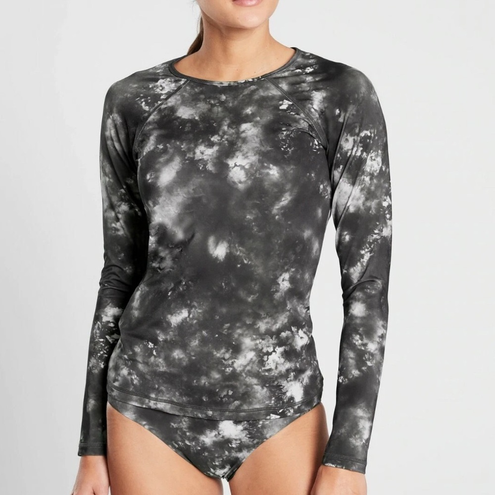 Athleta Supernova Crew Rashguard Top - Black and Gray Tie-Dye